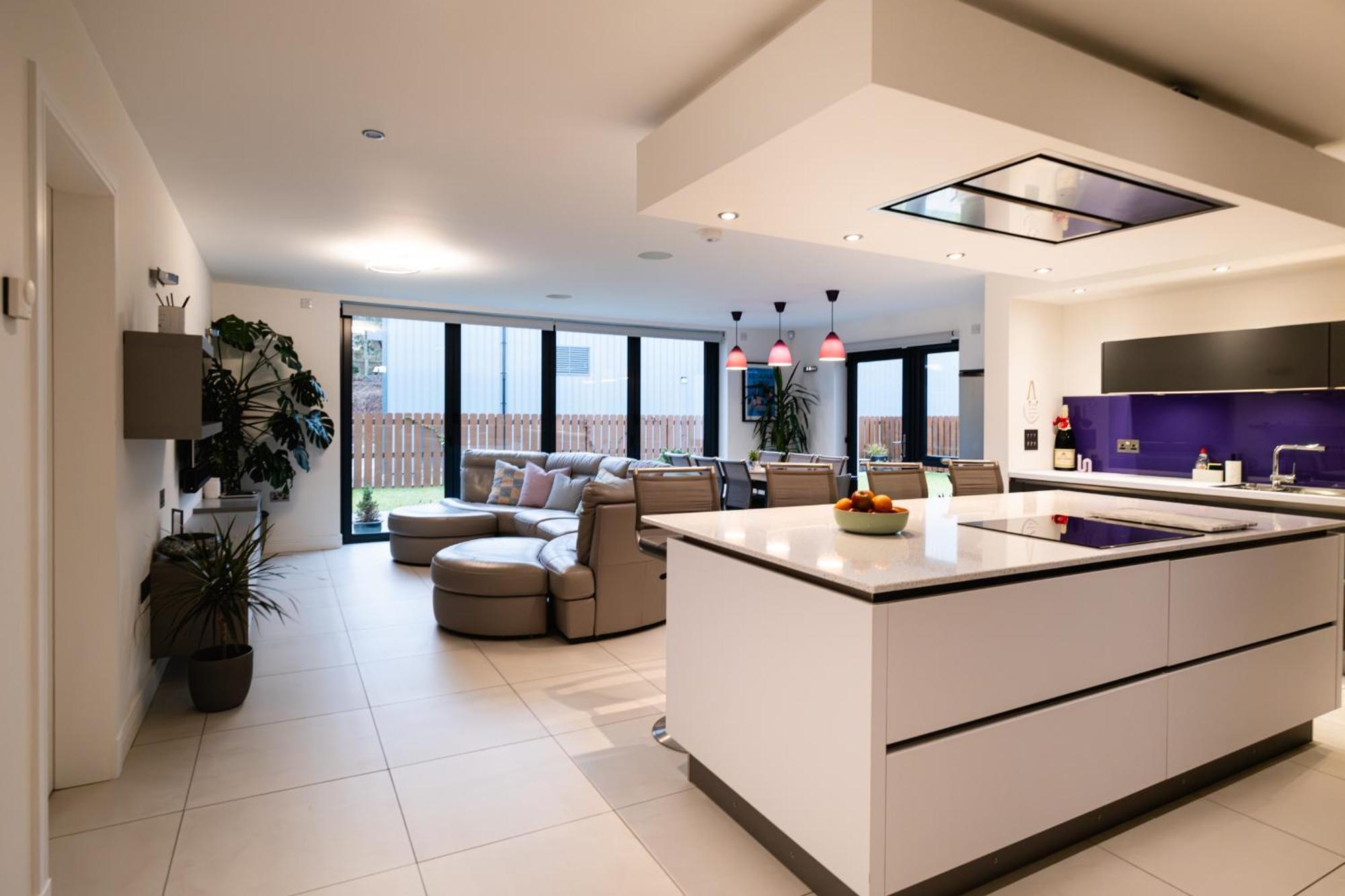Modern House With Hot Tub, Perfect Night Away! Villa Huntly Eksteriør bilde