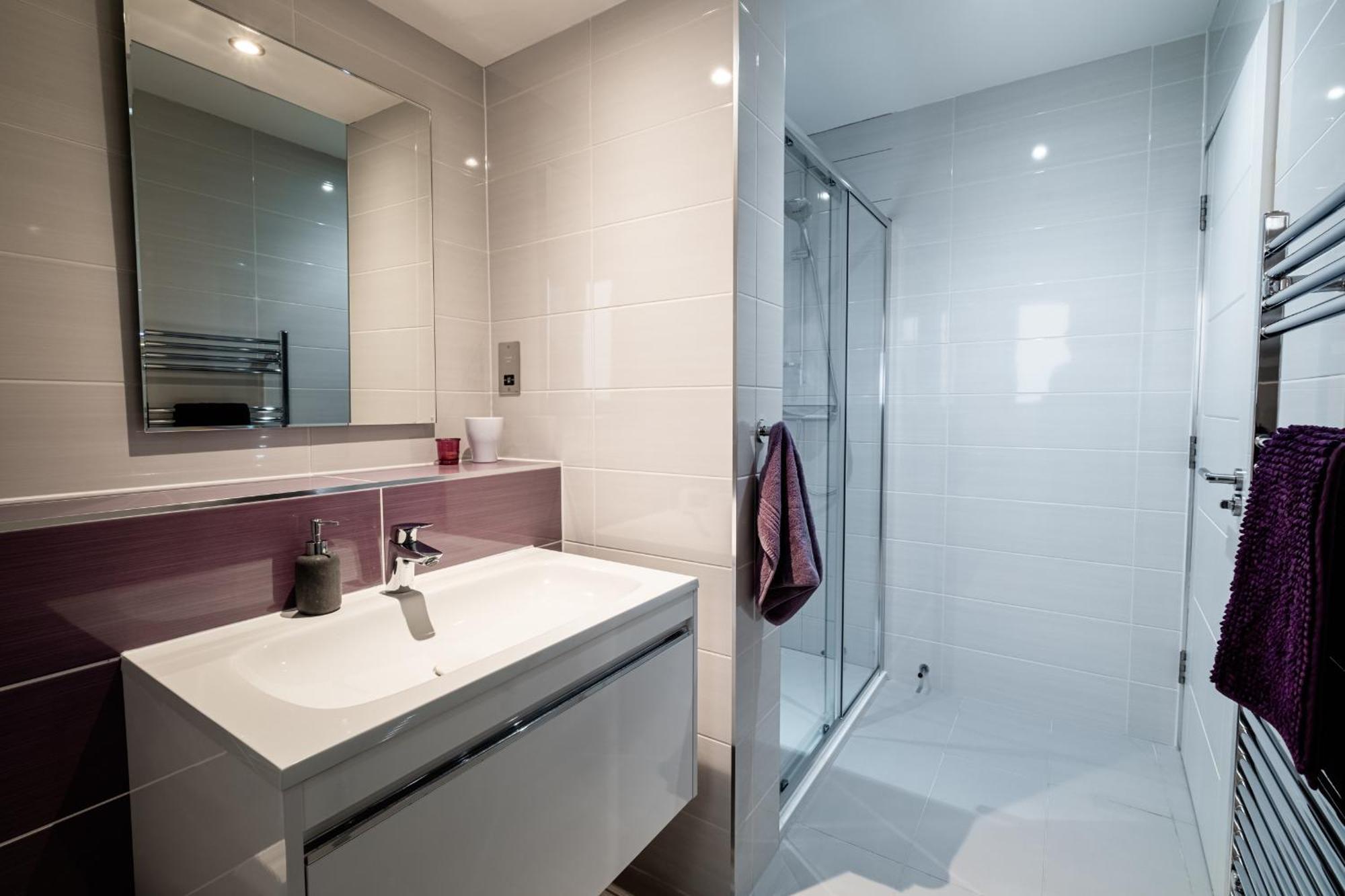 Modern House With Hot Tub, Perfect Night Away! Villa Huntly Eksteriør bilde