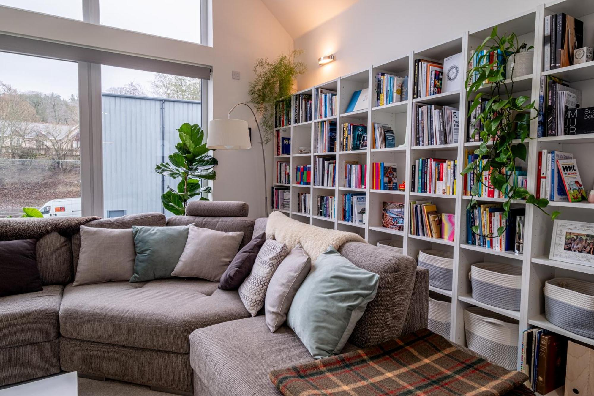 Modern House With Hot Tub, Perfect Night Away! Villa Huntly Eksteriør bilde